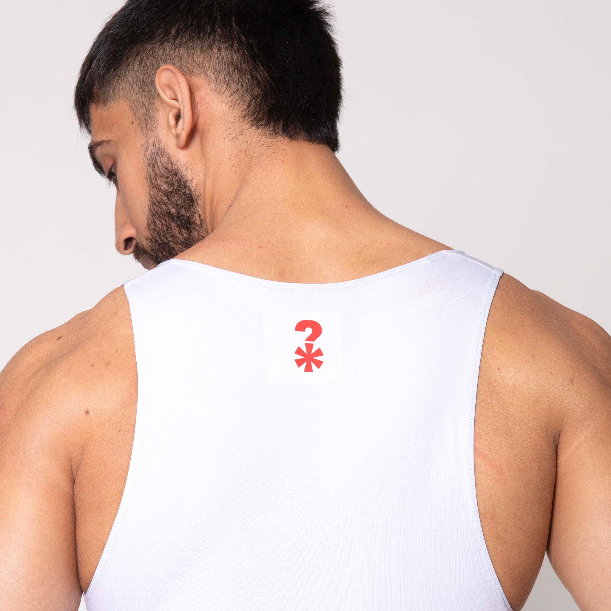 LUCHADOR BLANCO FRANJA ROJA