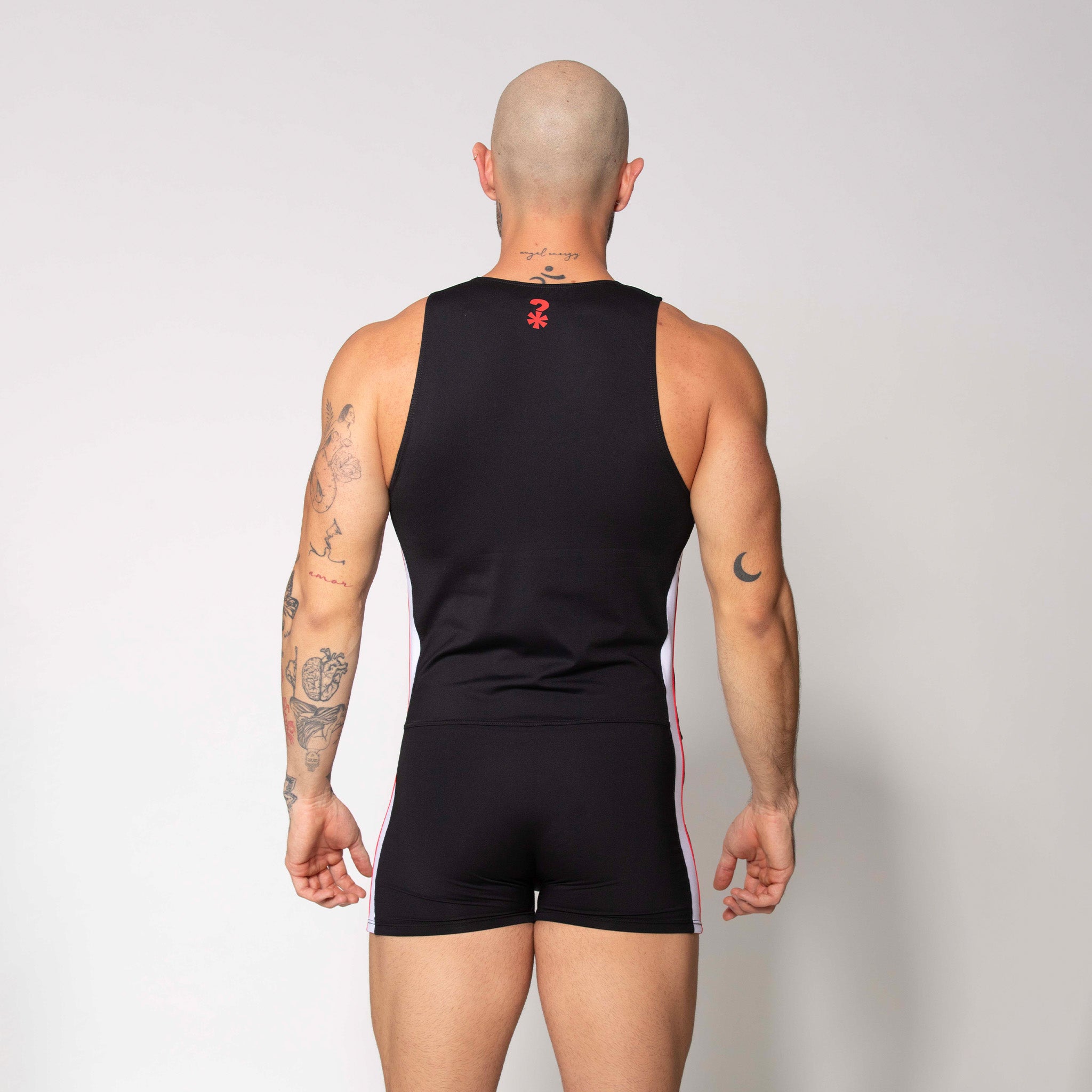 LUCHADOR NEGRO FRANJA ROJA-BLANCA