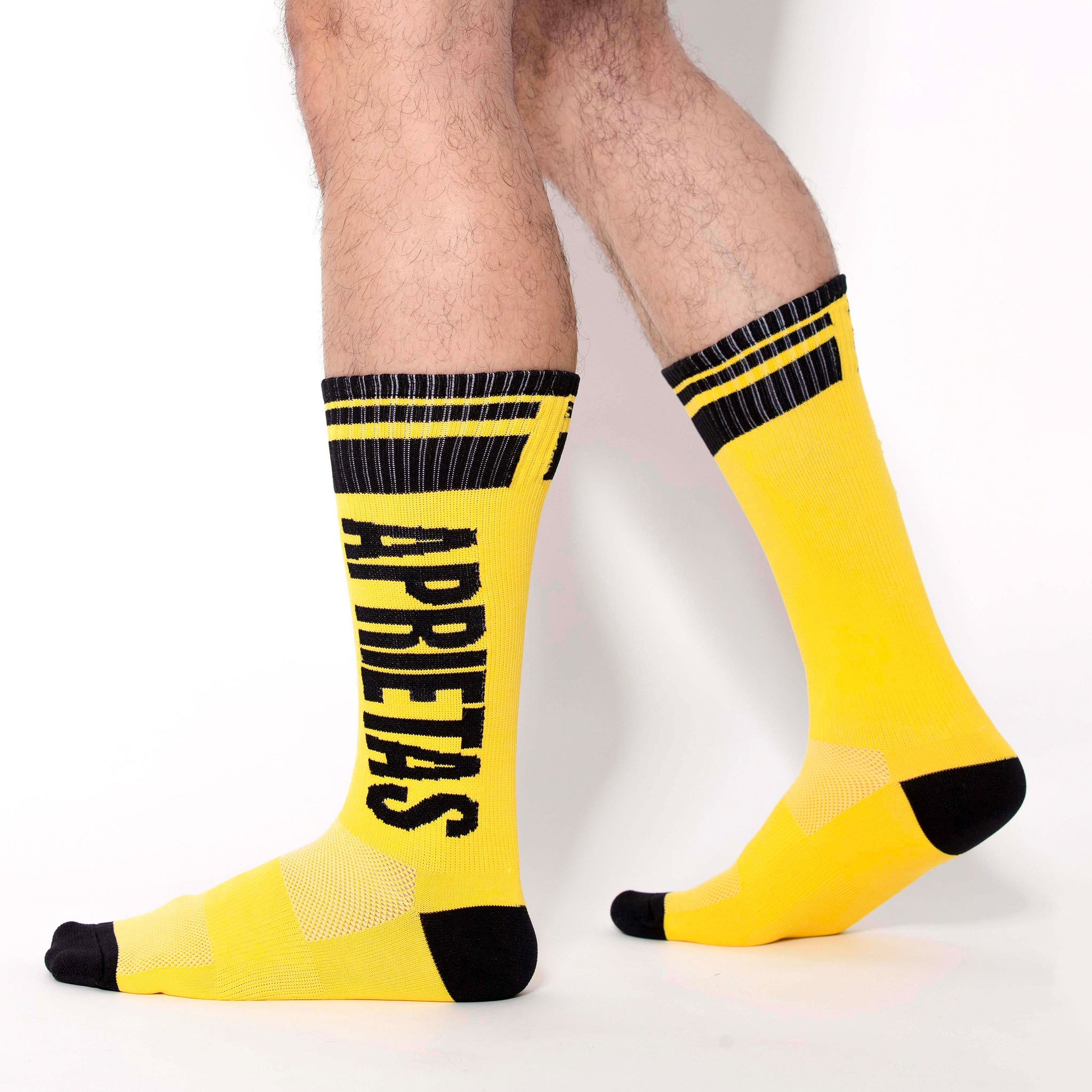 MEDIAS SPORT APRIETAS LETTERS AMARILLO