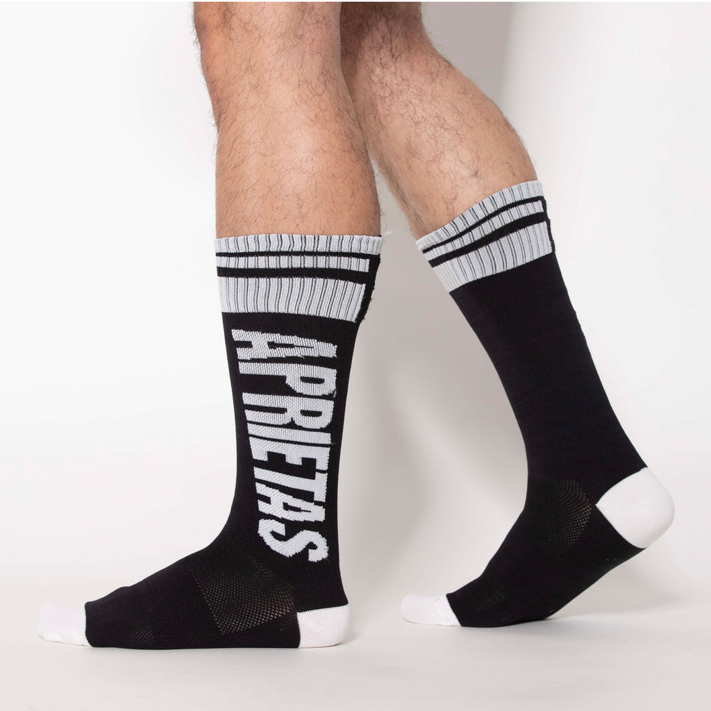 MEDIAS SPORT APRIETAS LETTERS NEGRAS